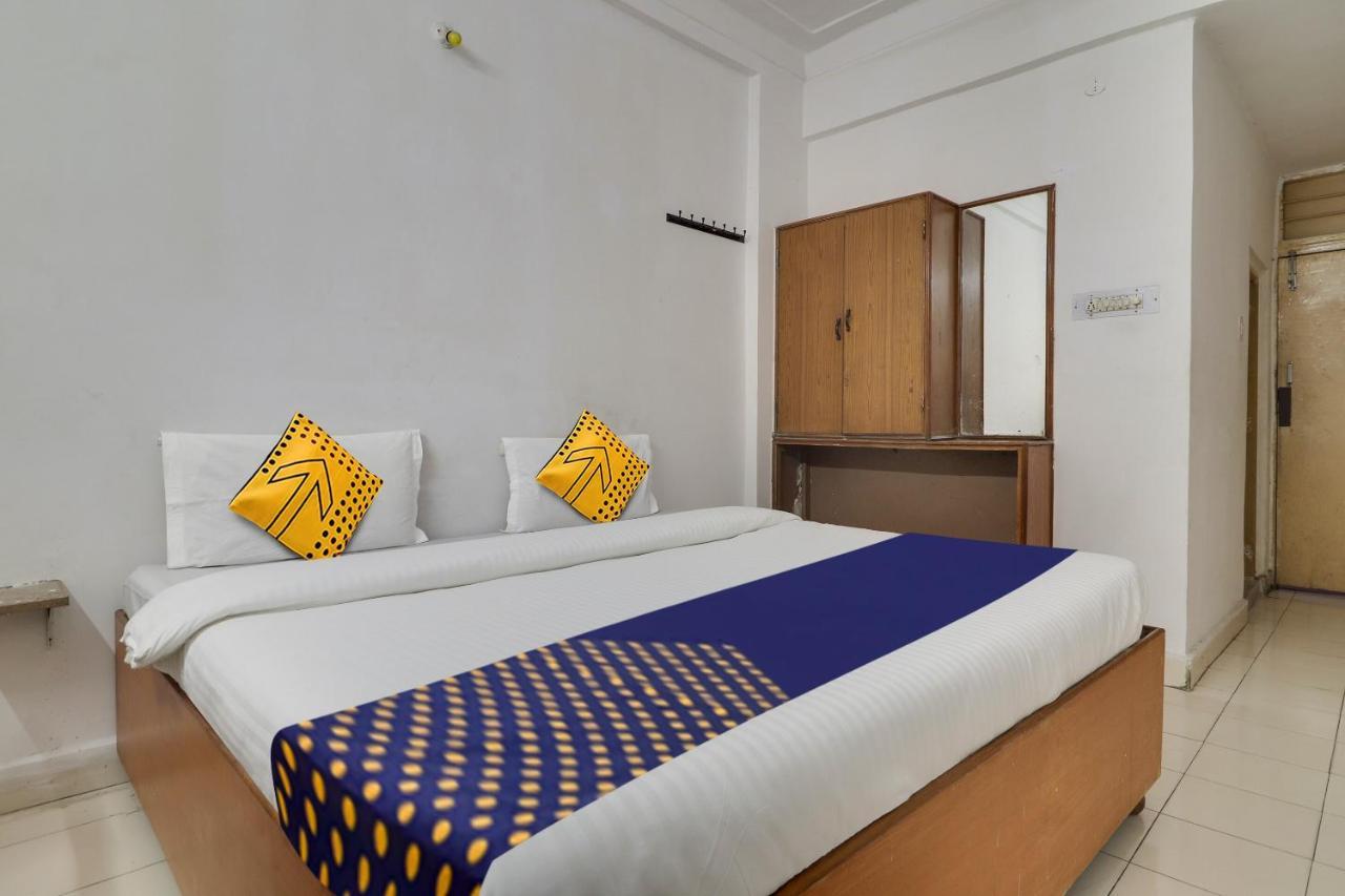 Spot On Apsara Hotel Hyderabad Exterior photo