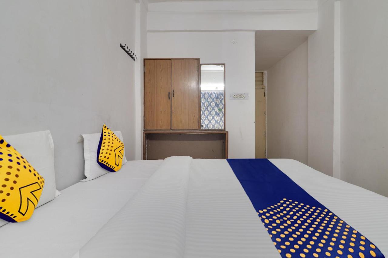 Spot On Apsara Hotel Hyderabad Exterior photo