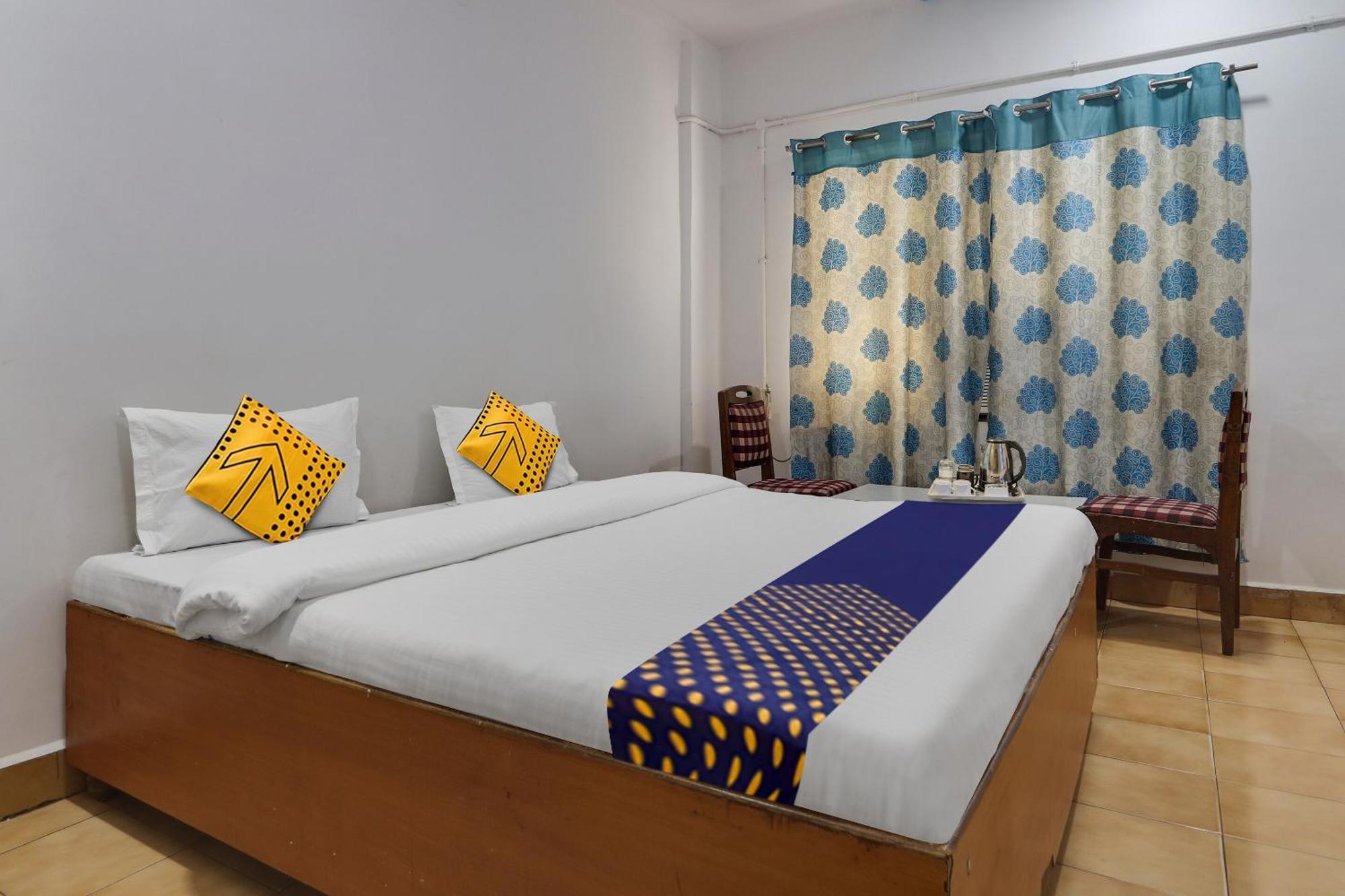 Spot On Apsara Hotel Hyderabad Exterior photo